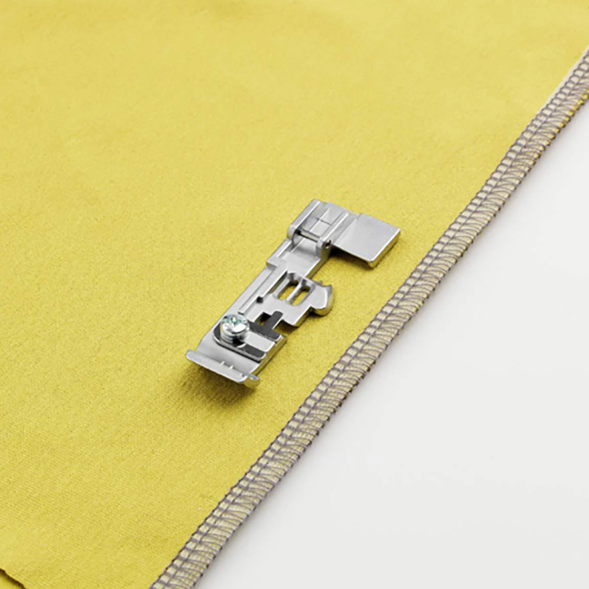 HUSQVARNA® VIKING® Overlock Feet Kit - Image 3