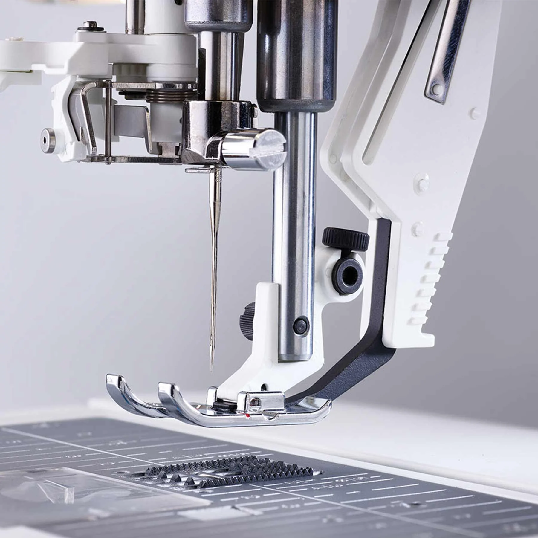 HUSQVARNA® VIKING® Refurbished DESIGNER EPIC™ 2 Sewing & Embroidery Machine in Indigo Ice - Image 14