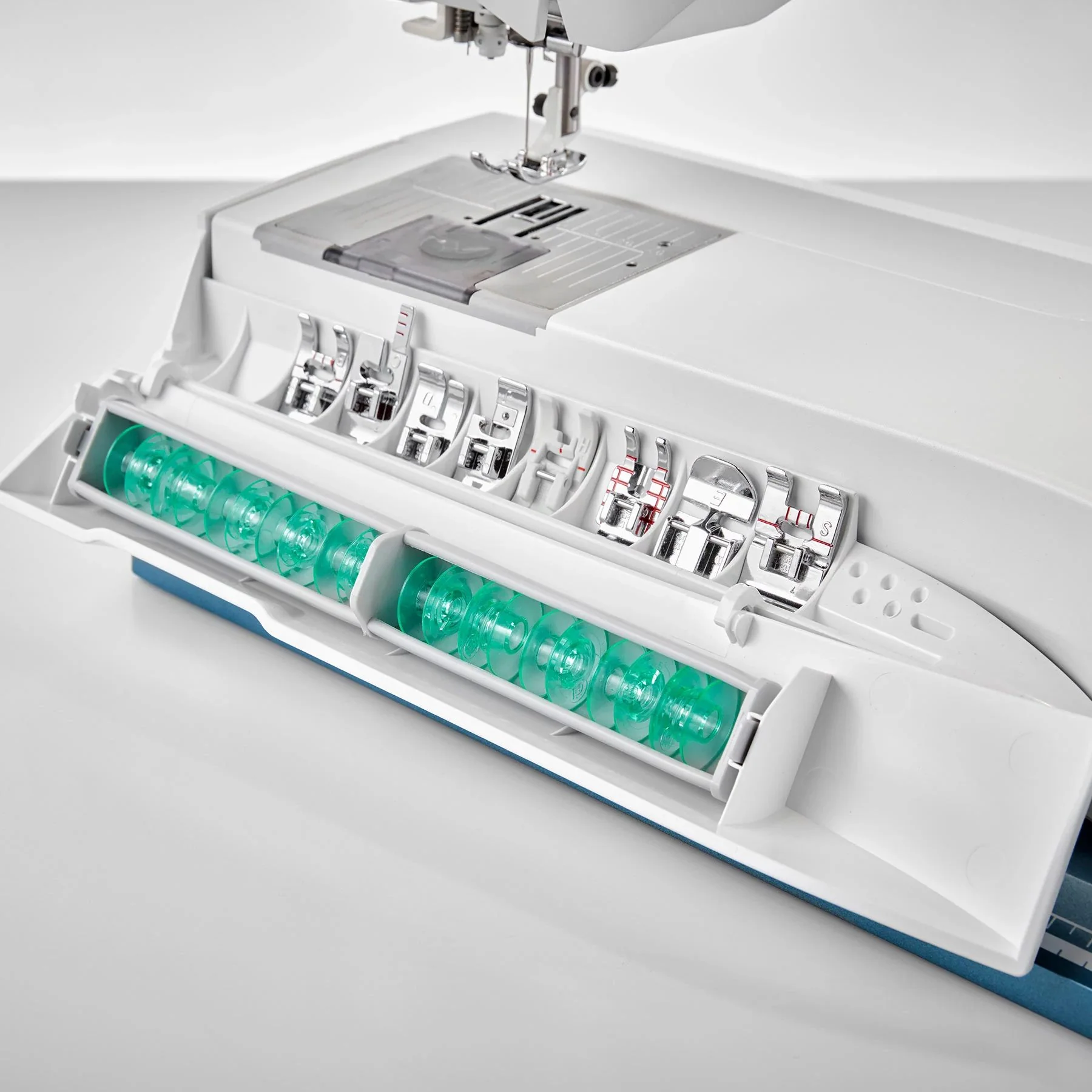 HUSQVARNA® VIKING® Refurbished DESIGNER SAPPHIRE™ 85 Sewing & Embroidery Machine - Image 18