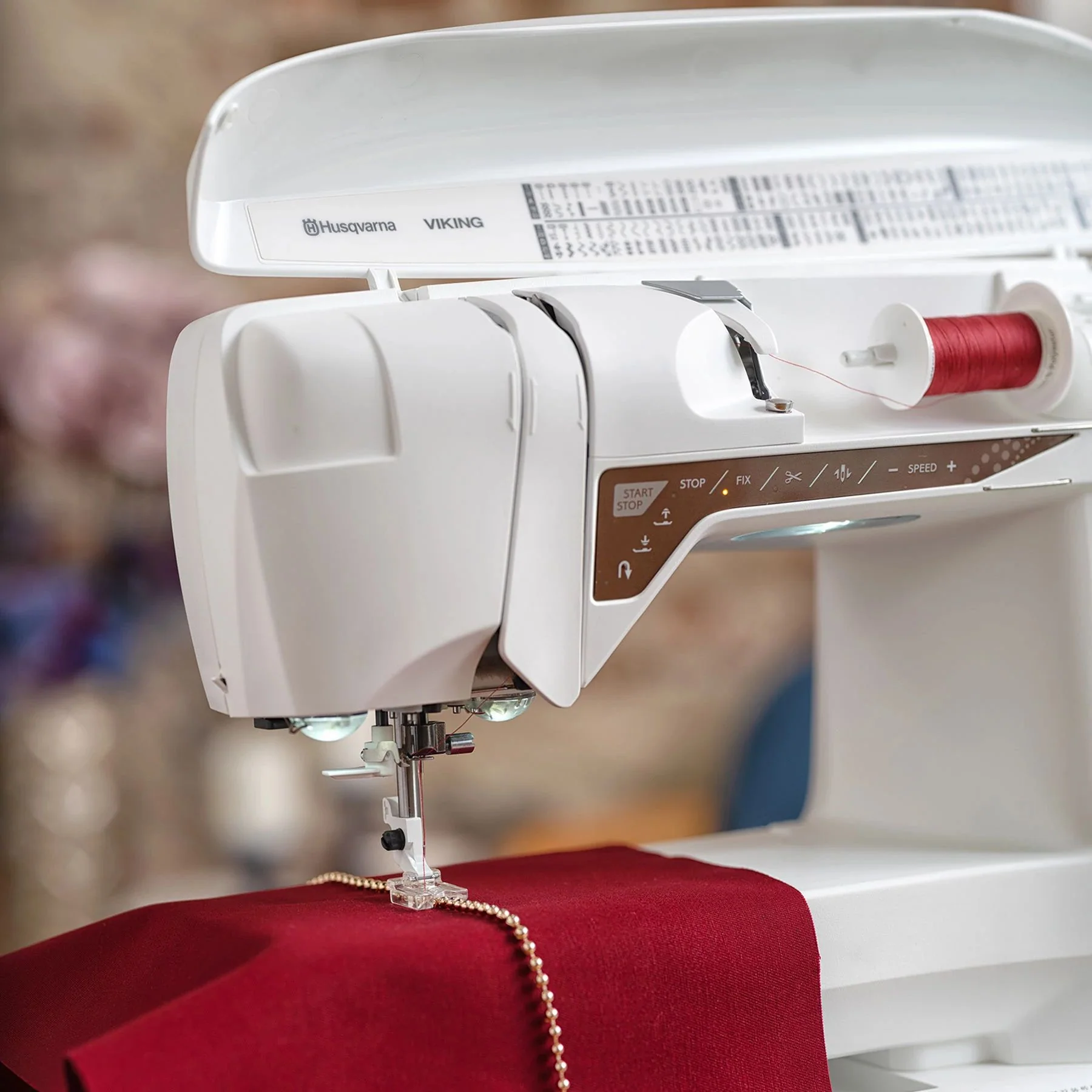 HUSQVARNA® VIKING® Refurbished DESIGNER TOPAZ™ 40 Sewing & Embroidery Machine - Image 6