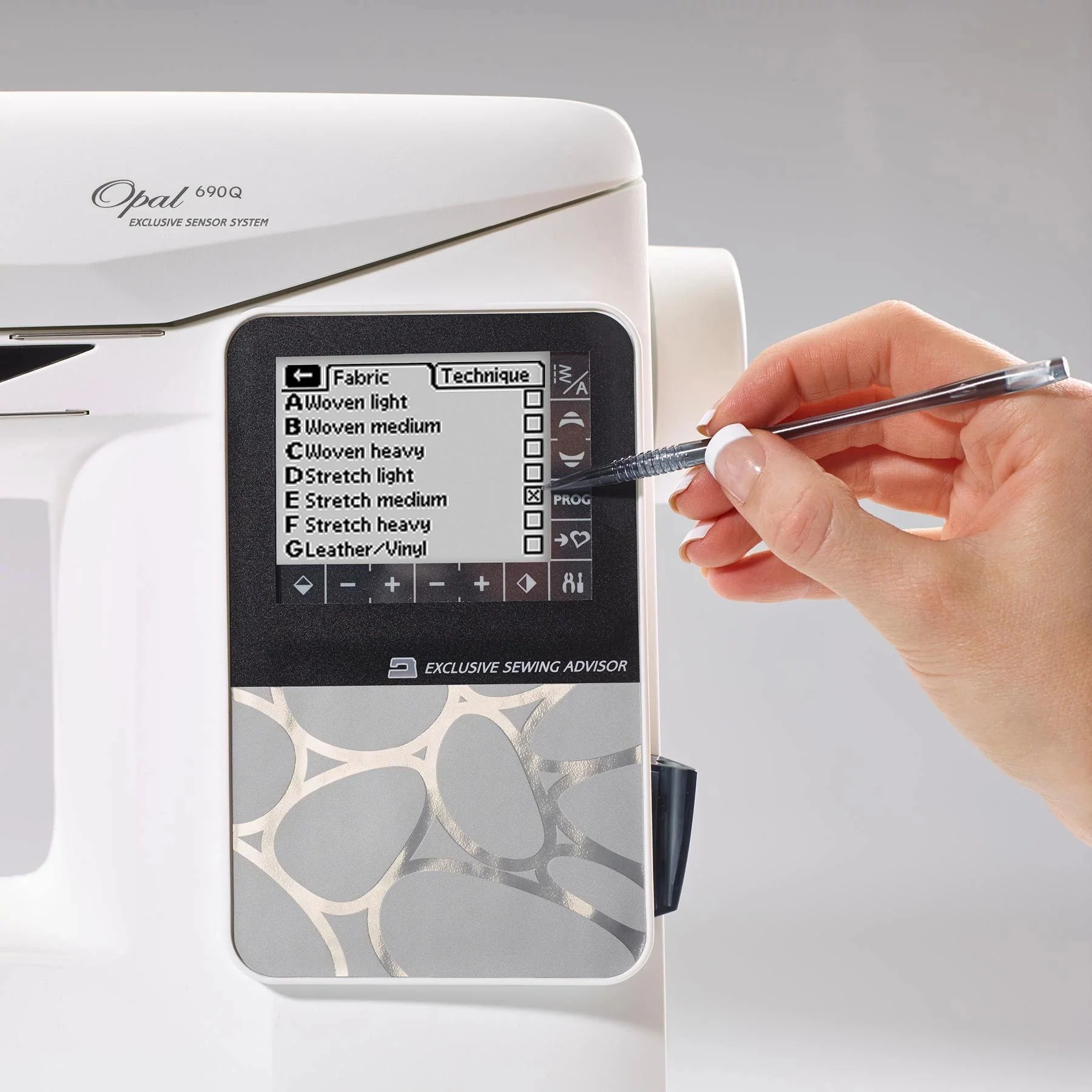 HUSQVARNA® VIKING® Refurbished OPAL™ 690Q Sewing Machine - Image 5