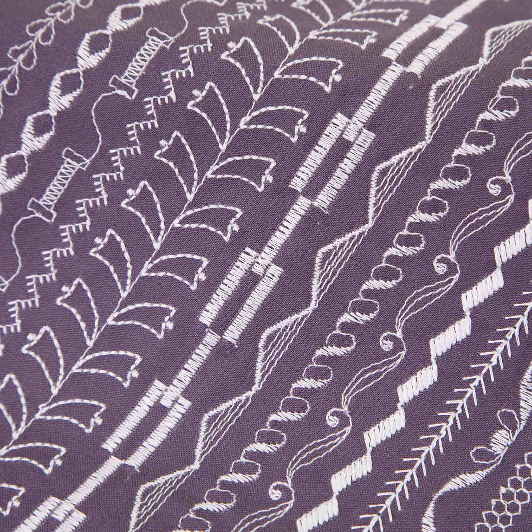 HUSQVARNA® VIKING® BRILLIANCE™ 75Q Sewing Machine - Image 3