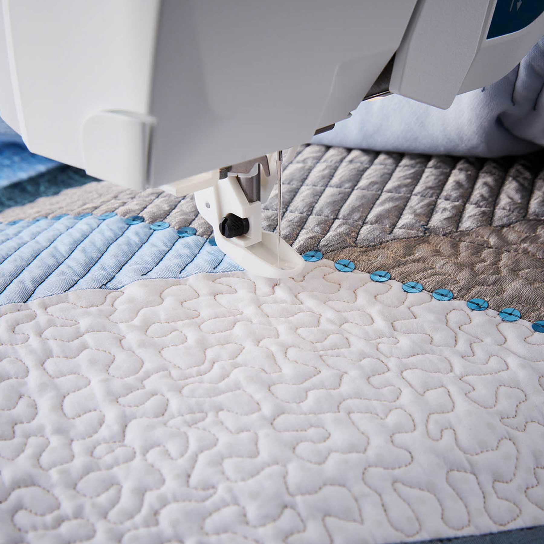 HUSQVARNA® VIKING® Refurbished DESIGNER SAPPHIRE™ 85 Sewing & Embroidery Machine - Image 9