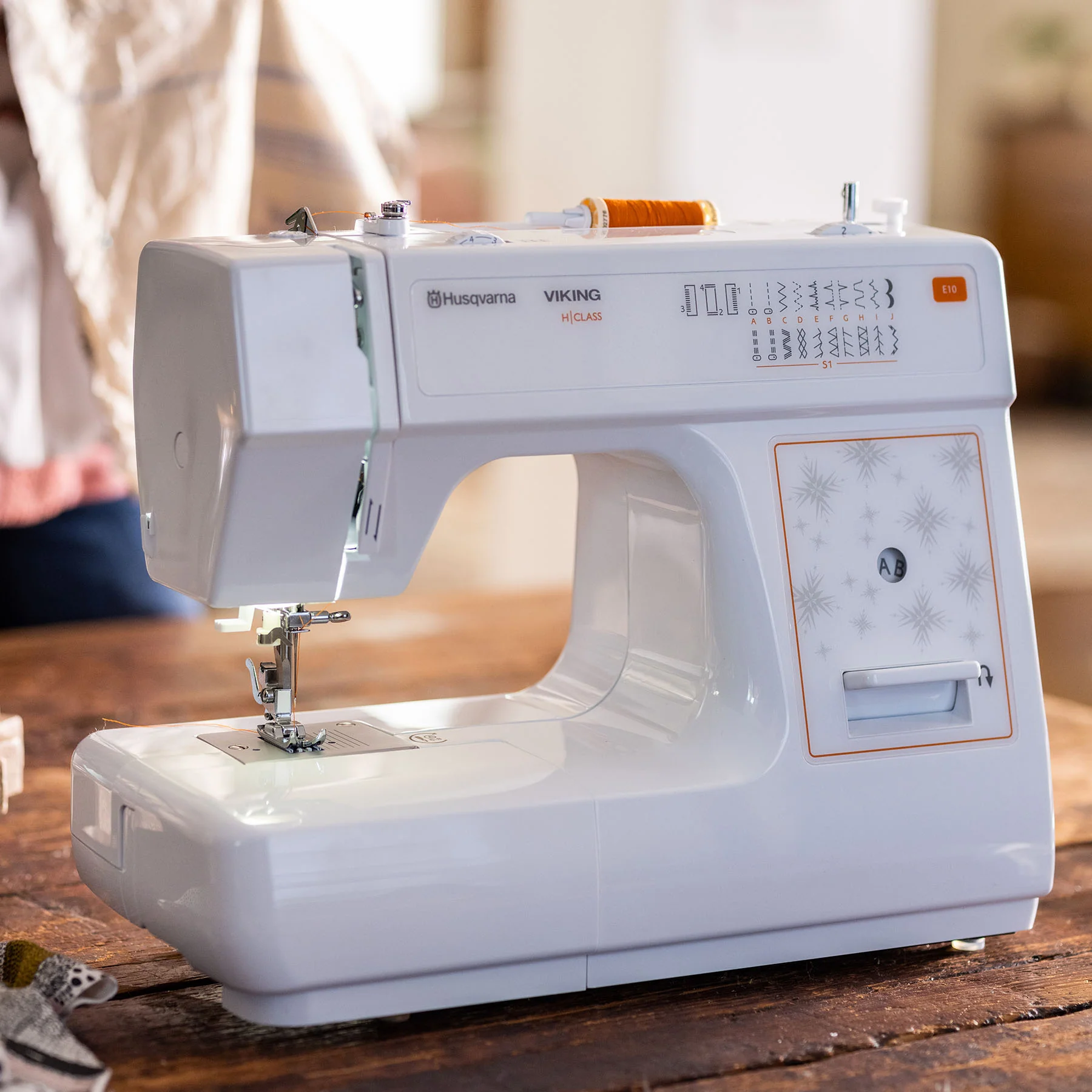 HUSQVARNA® VIKING® E10 Sewing Machine - Image 6