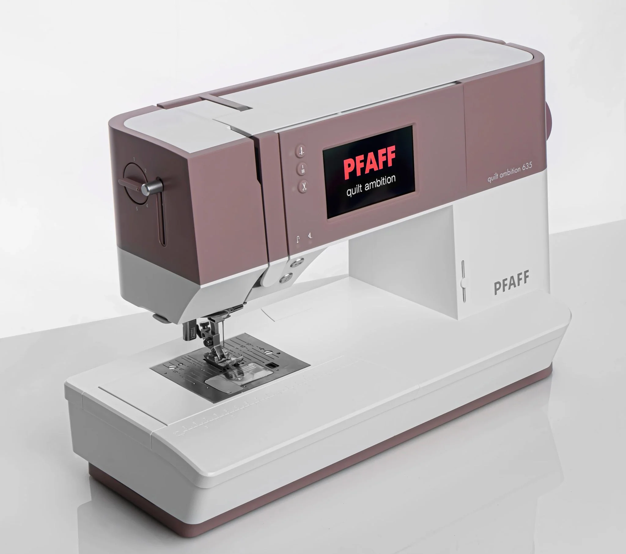 PFAFF® quilt ambition™ 635 Sewing Machine - Image 11