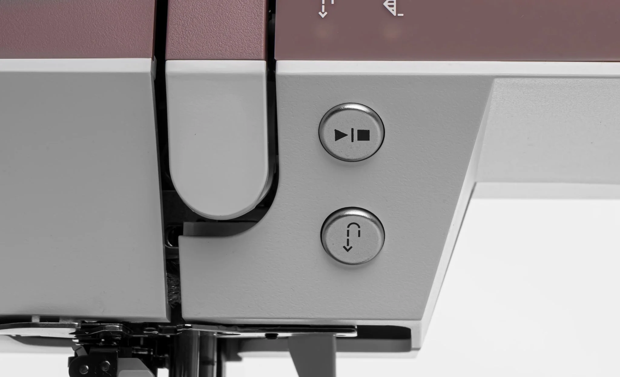 PFAFF® quilt ambition™ 635 Sewing Machine - Image 3