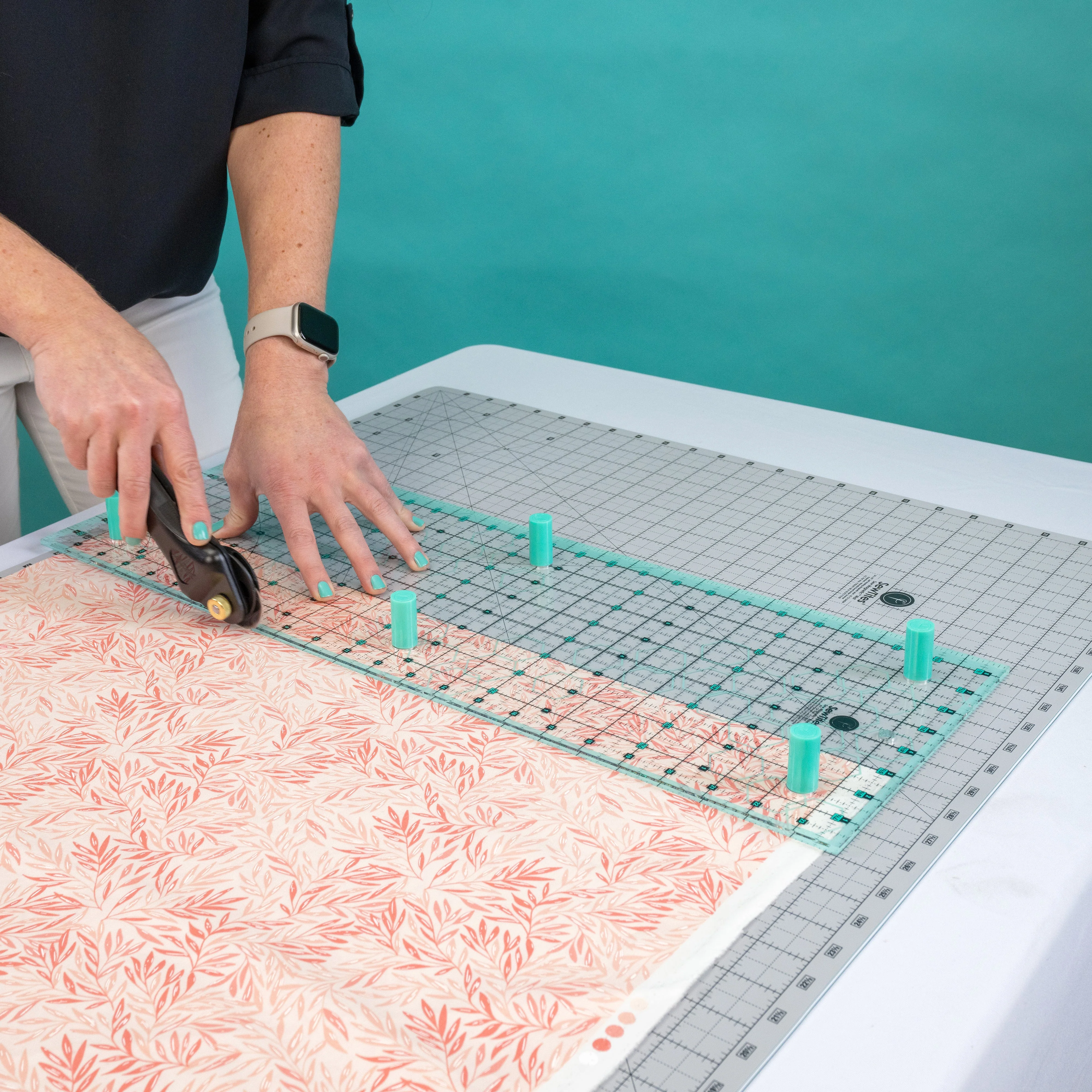 Sew Magnetic 24" x 42" Self-Healing Cutting Mat by SewTites - Image 5