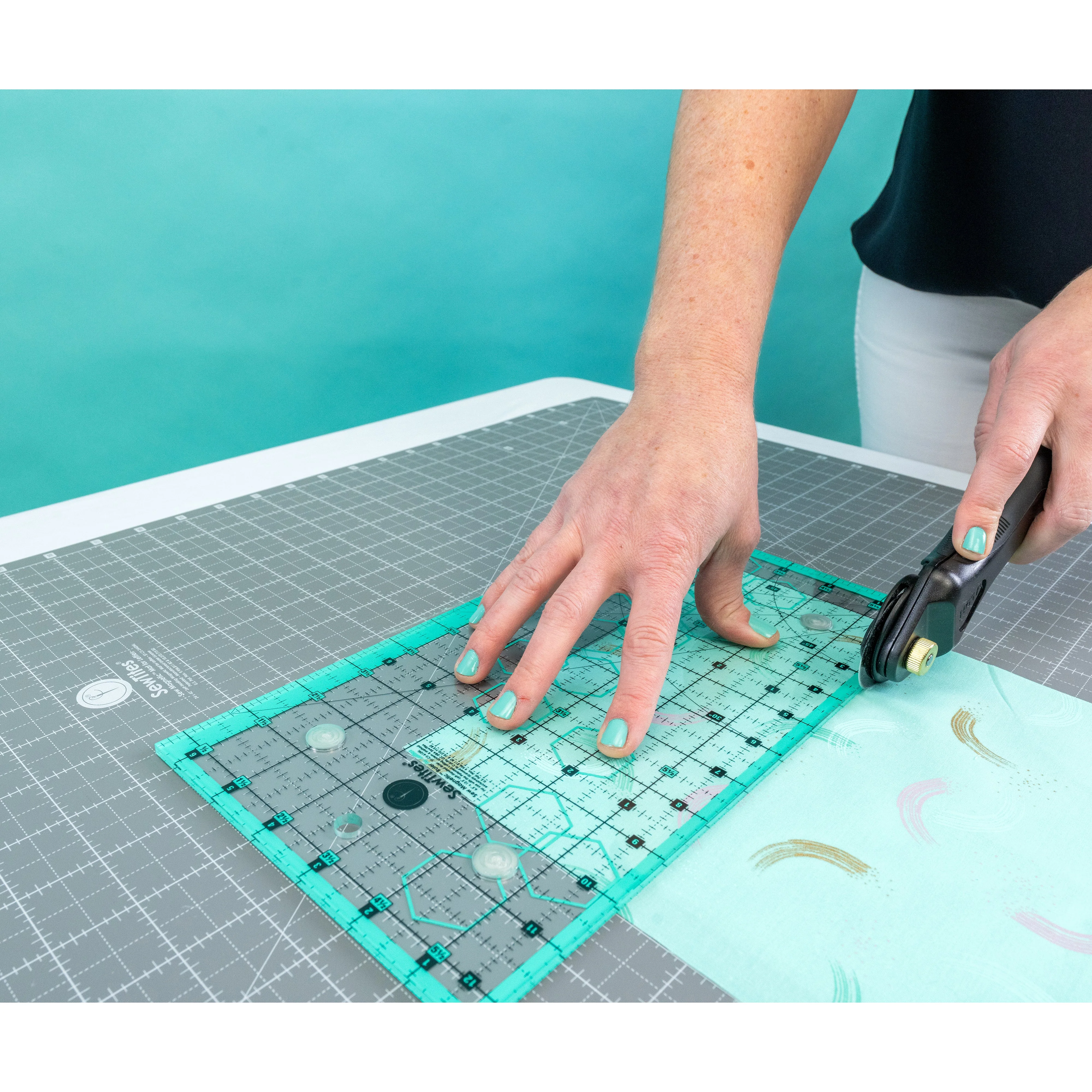 Sew Magnetic 6.5" x 12.5" Ruler by SewTites - Image 2
