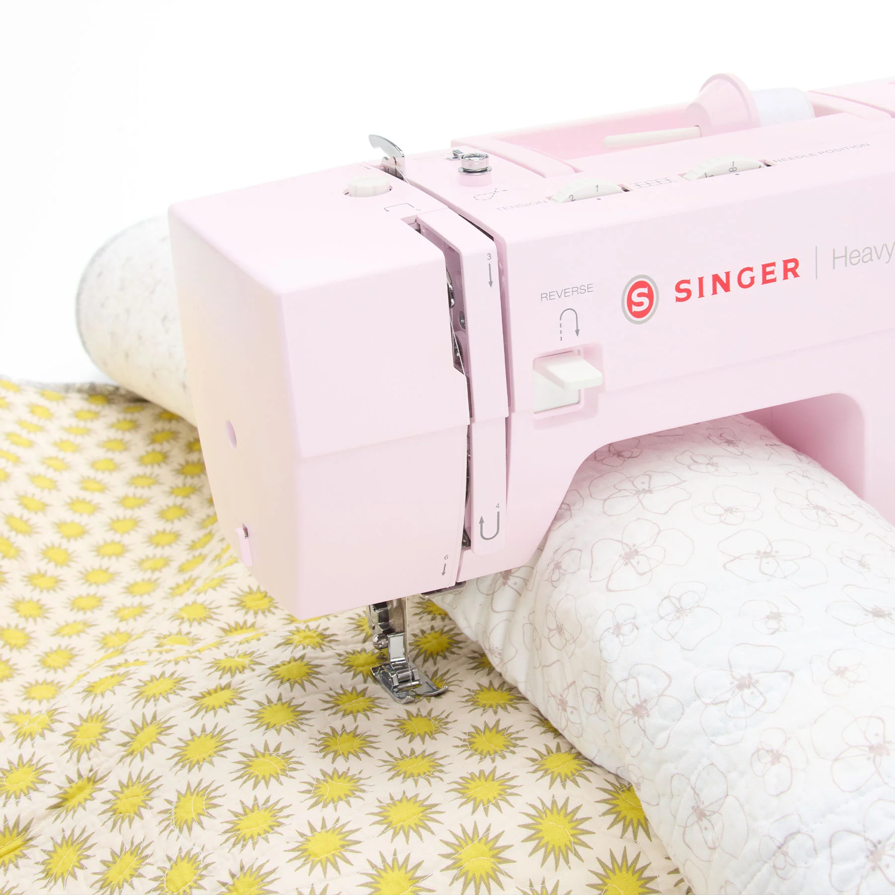SINGER® Heavy Duty 4411 Tulip Sewing Machine Limited Edition - Image 7
