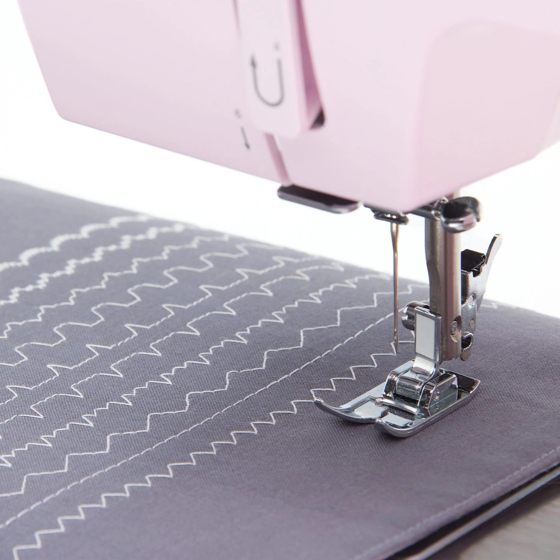 SINGER® Heavy Duty 4411 Tulip Sewing Machine Limited Edition - Image 8
