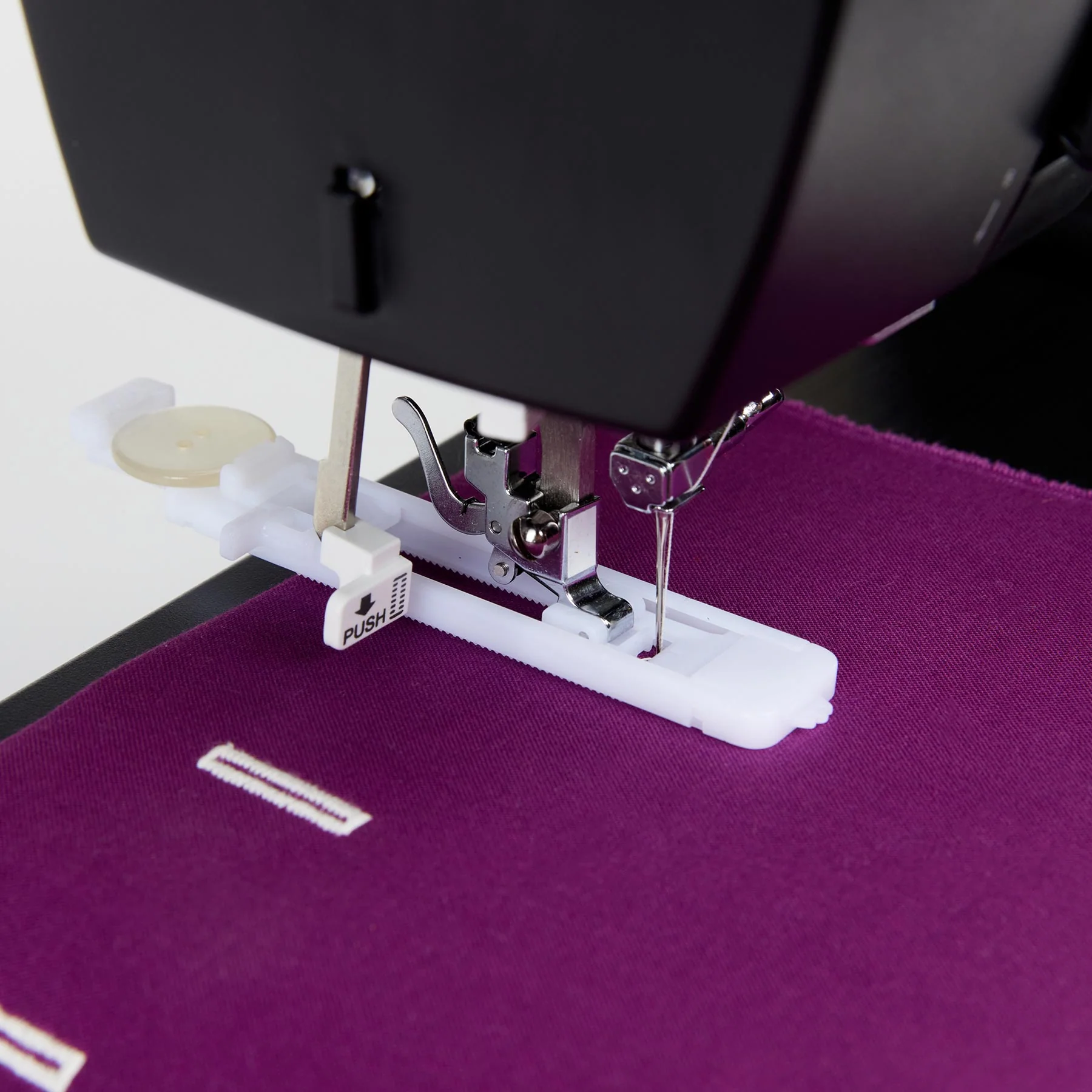 SINGER® Heavy Duty 4432 Sterling Sewing Machine - Image 6