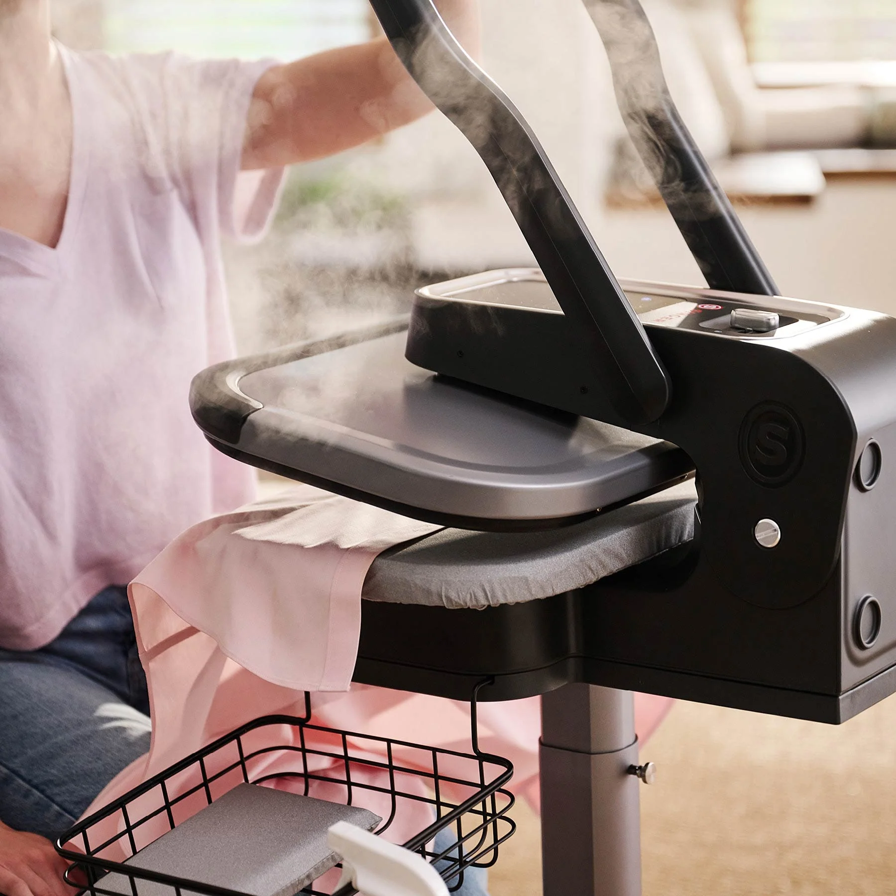 SINGER® INTELLIGENT™ 2.0 Universal Steam Press Stand - Image 8