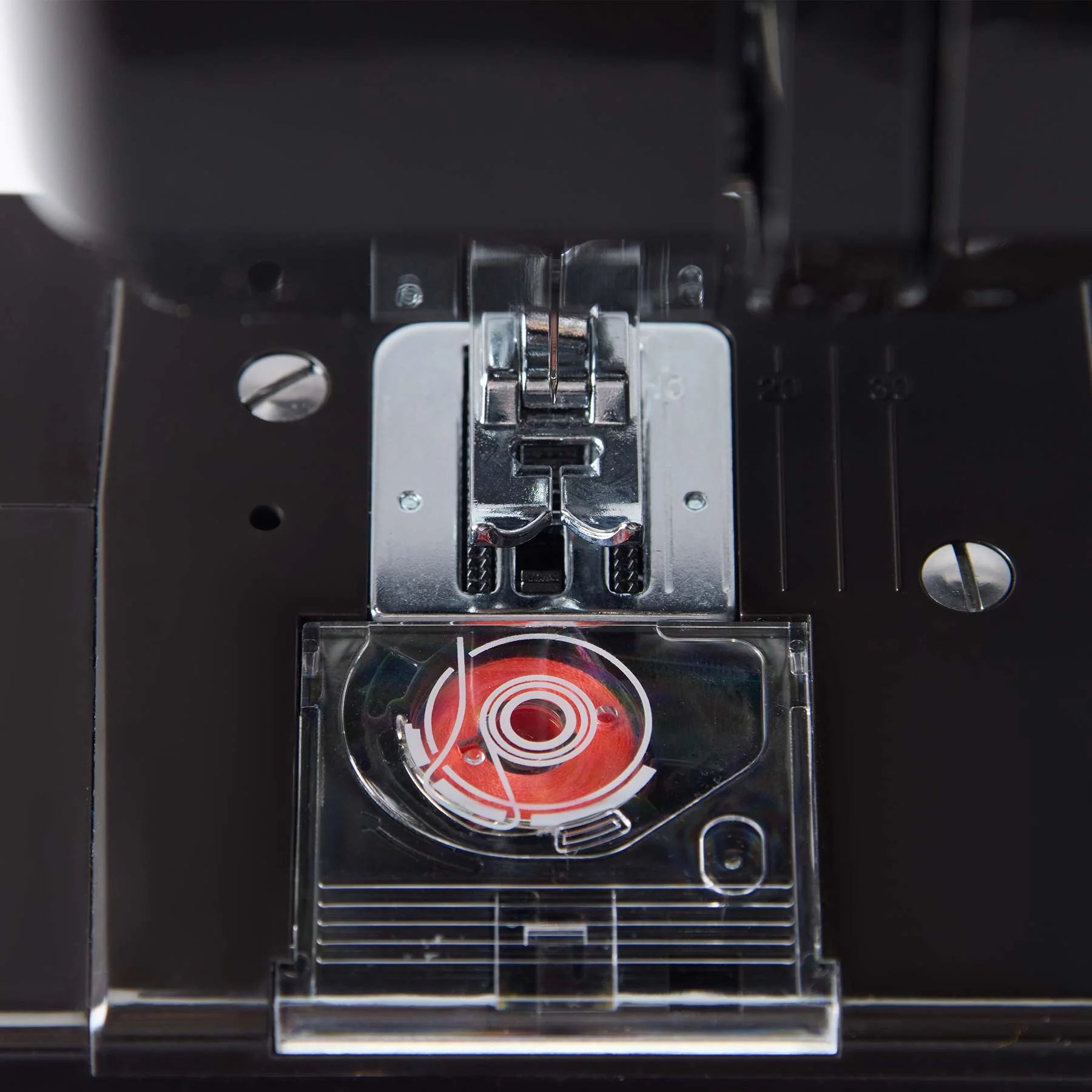 SINGER® M1000 Black Mending Machine - Image 7