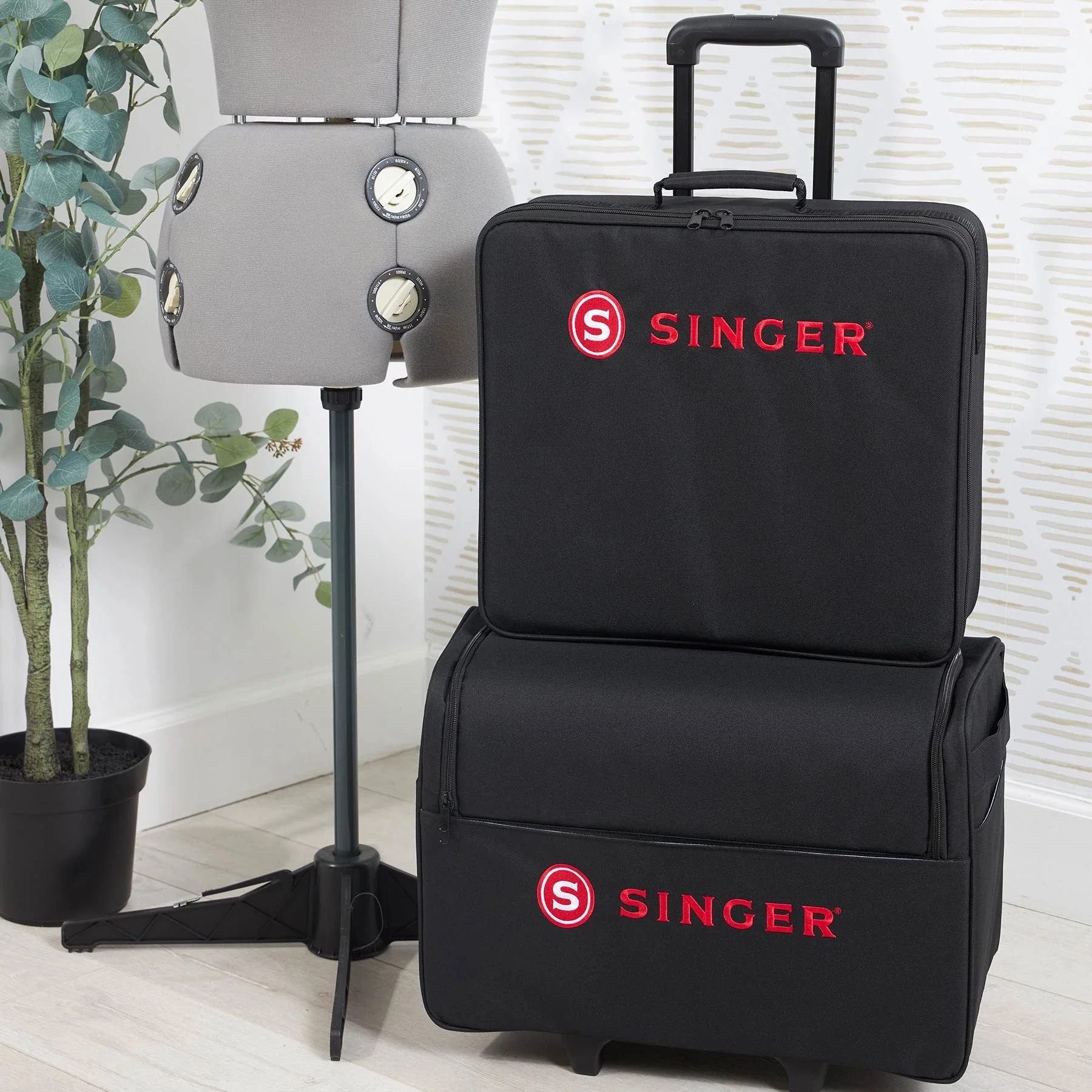 SINGER SE9180/9150 Luggage Set - Image 7