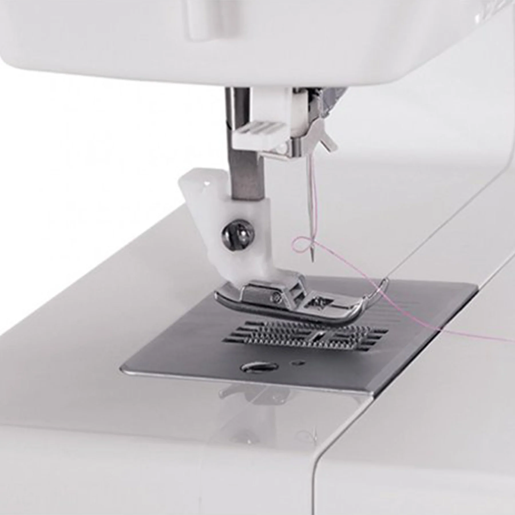 SINGER® Simple™ 3223 Sewing Machine - Image 4