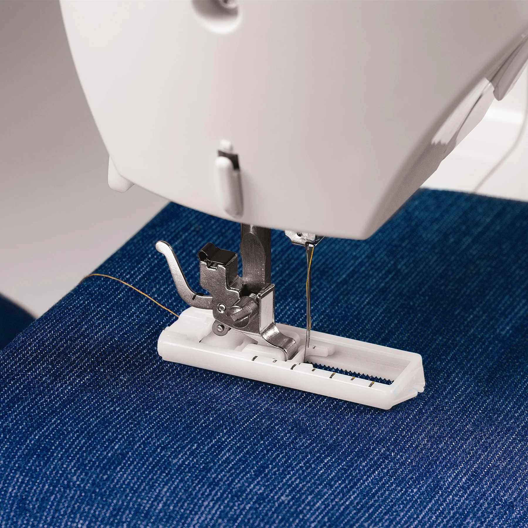 SINGER® Tradition 2259 Sewing Machine - Image 5