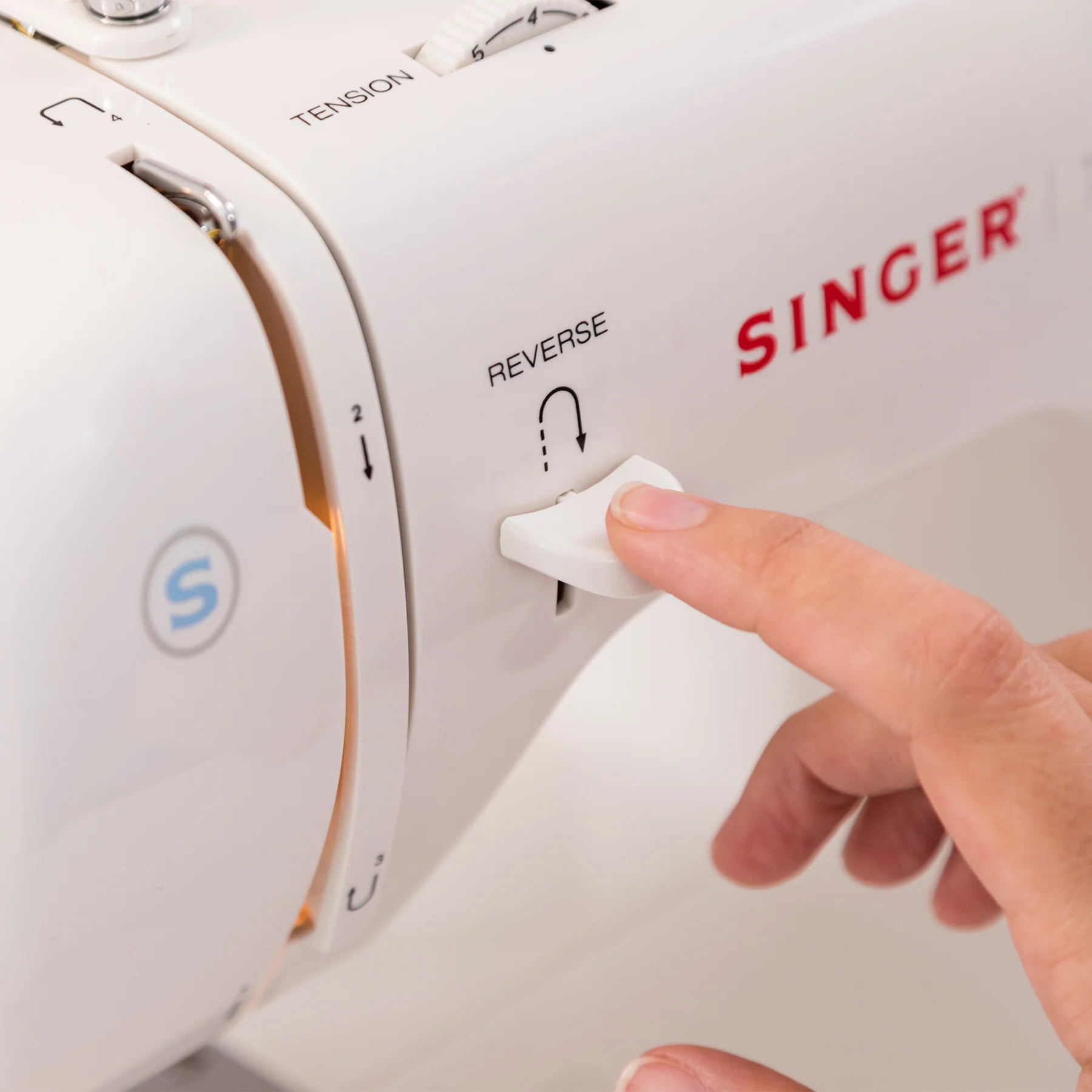 SINGER® Tradition 2259 Sewing Machine - Image 7