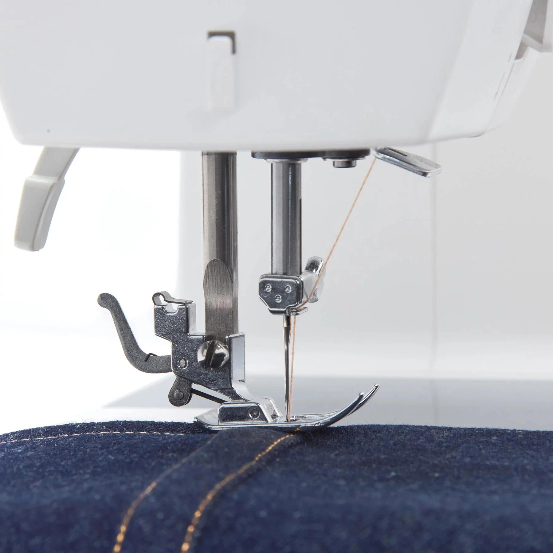 The SINGER® Portable & Stylish Sewing Bundle - Image 7